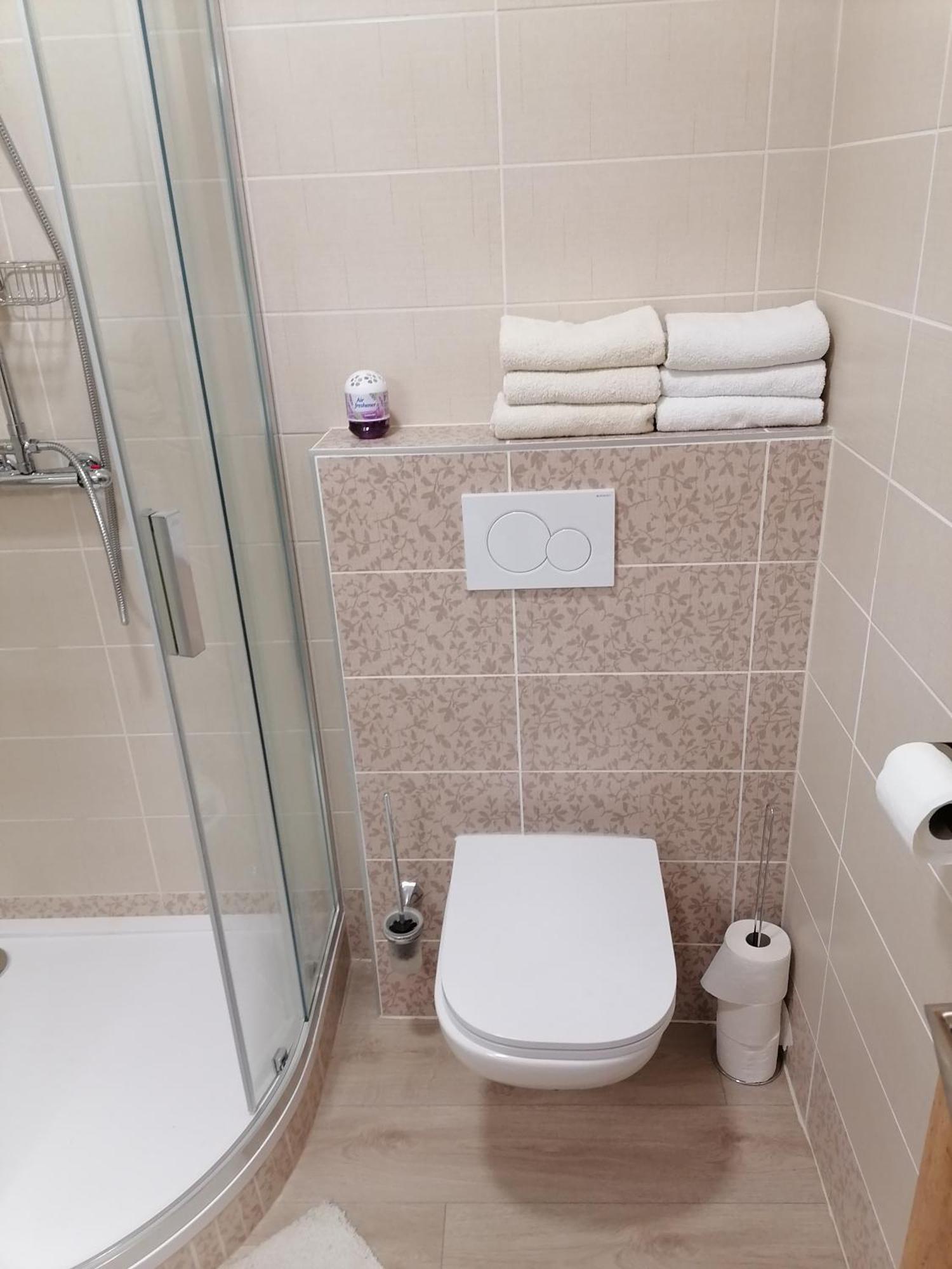 Vino Andrusiow Apartment Зноймо Екстериор снимка